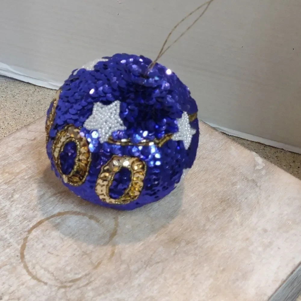 👍 Vintage Year 2000 Y2K Sequined Christmas Ornament. CH1